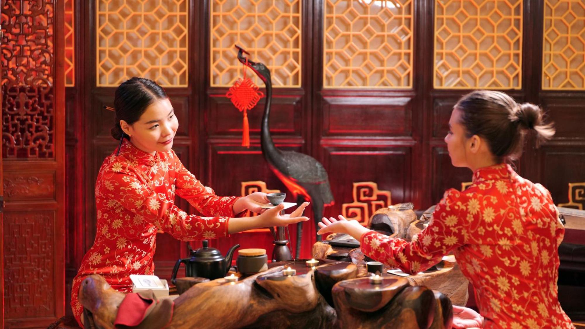 Пекин Палас Soluxe Hotel Astana Экстерьер фото Tea ceremony